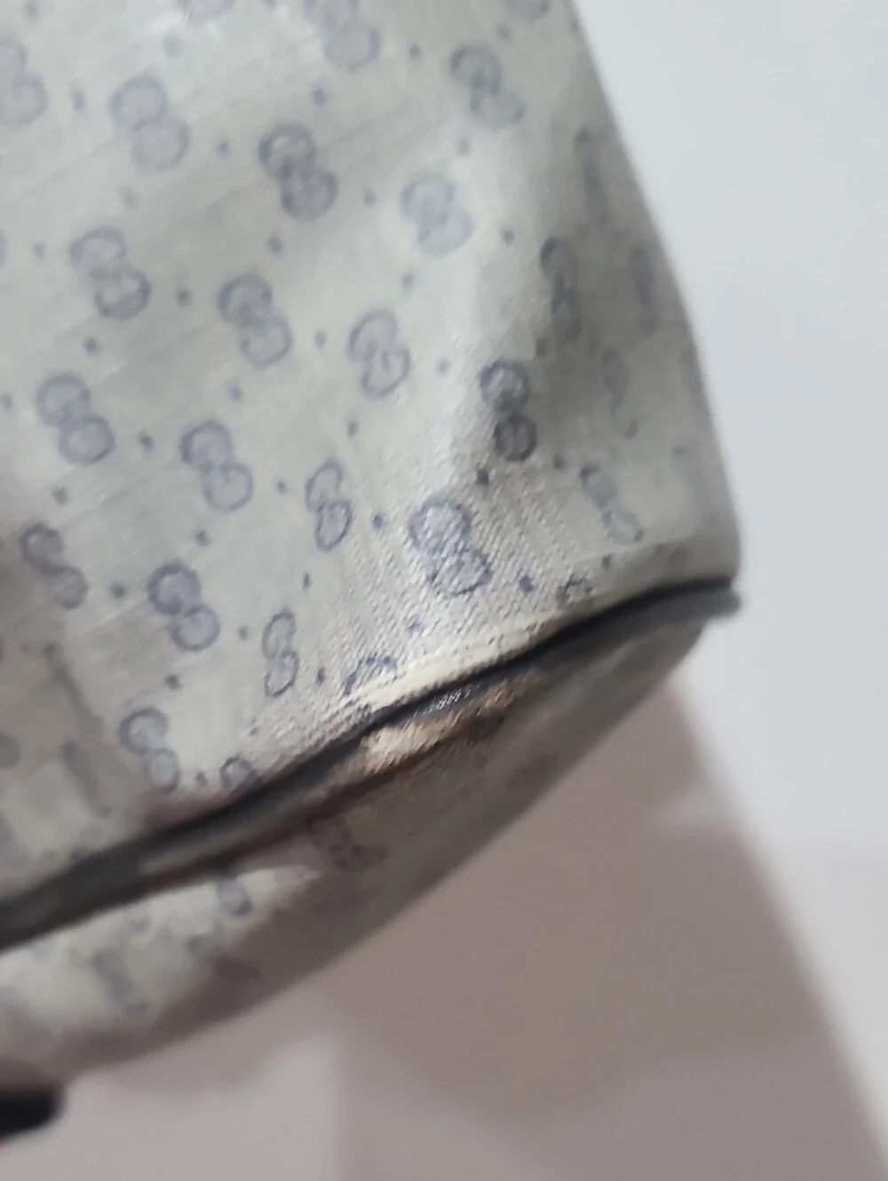 GUCCI Monogram Crossbody Shoulder Bag in Light Gray and Navy Blue